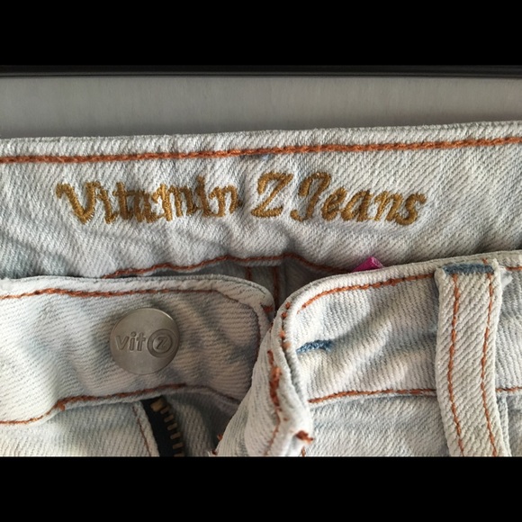 White-washed Cropped Girls Vitamin Z Jeans. - Picture 2 of 4